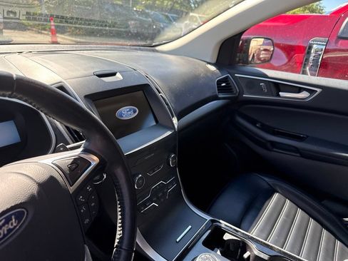Used 2019 Ford Edge SEL w/ Equipment Group 201A AWD/4WD image 14
