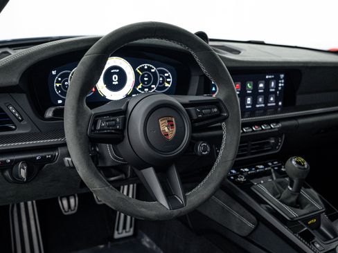 Certified 2025 Porsche 911 GT3 RWD image 19