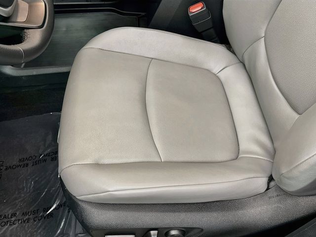 Used 2025 Toyota Sienna XLE w/ XLE Plus Package AWD/4WD image 19