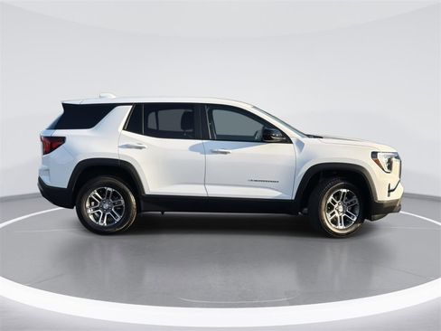 Used 2025 GMC Terrain Elevation image 3