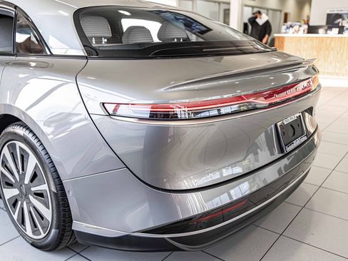 Used 2024 Lucid Air Touring image 16