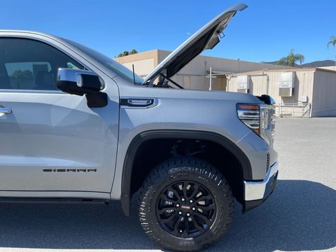 Used 2023 GMC Sierra 1500 SLT w/ SLT Premium Plus Package RWD image 36