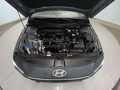 Certified 2026 Hyundai Elantra Sport FWD image 24