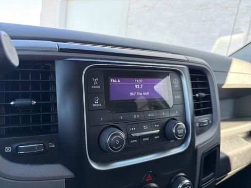 Used 2017 RAM 1500 ST w/ SXT Appearance Group image 17