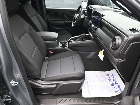 New 2026 Chevrolet Colorado W/T w/ WT Custom Package AWD/4WD image 30