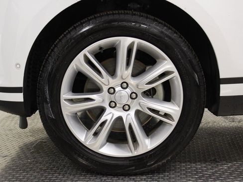 Used 2025 Land Rover Range Rover Velar S image 15