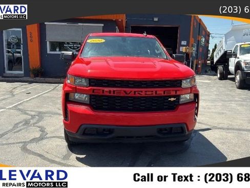 Used 2020 Chevrolet Silverado 1500 Custom w/ Custom Value Package AWD/4WD image 2