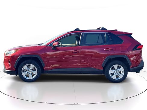 Used 2019 Toyota RAV4 XLE image 3