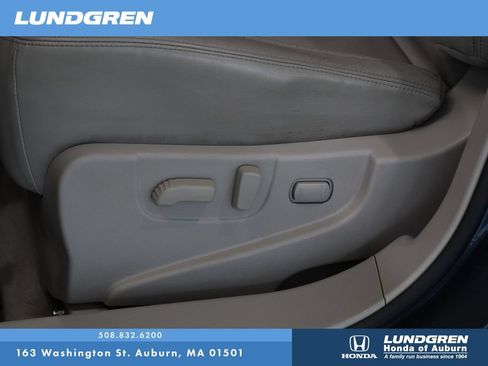 Used 2012 Nissan Rogue SL AWD/4WD image 12