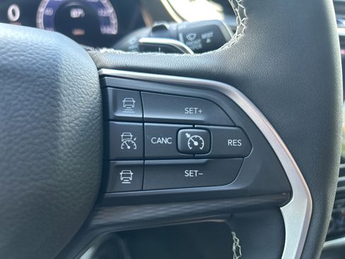 New 2026 Jeep Grand Cherokee Laredo X RWD image 41