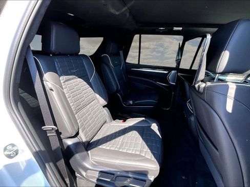 Certified 2025 Cadillac Escalade Sport Platinum AWD/4WD image 25