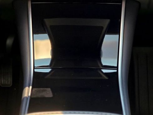Used 2020 Tesla Model Y Long Range AWD/4WD image 21