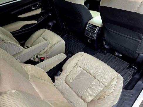 Used 2021 Subaru Ascent Premium w/ Convenience Package image 36