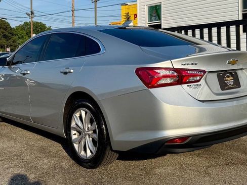 Used 2019 Chevrolet Malibu LT FWD image 3