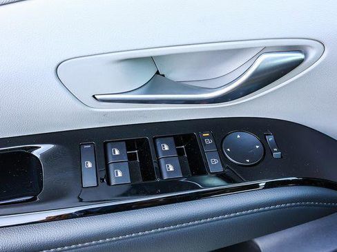 New 2026 Hyundai Tucson Limited image 22