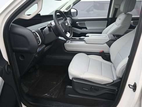 New 2026 Ford Expedition Platinum AWD/4WD image 15