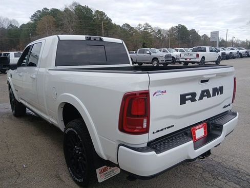 New 2026 RAM 2500 Limited AWD/4WD image 9