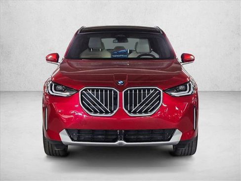 Used 2025 BMW X3 xDrive30i w/ Premium Package image 2