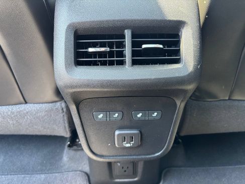 Used 2020 Chevrolet Equinox Premier AWD/4WD image 23