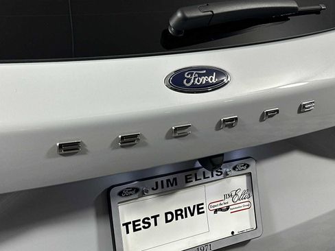 Used 2025 Ford Escape SE w/ PHEV Premium Package FWD image 21