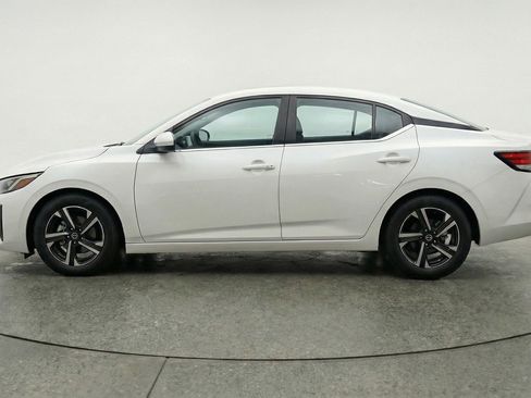 Used 2025 Nissan Sentra SV image 5