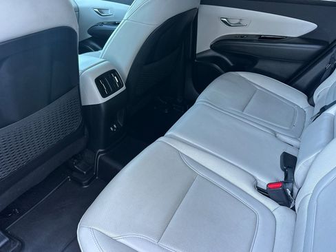 Used 2022 Hyundai Tucson Limited AWD/4WD image 14