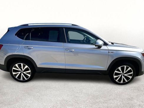 Used 2022 Volkswagen Taos SE image 47