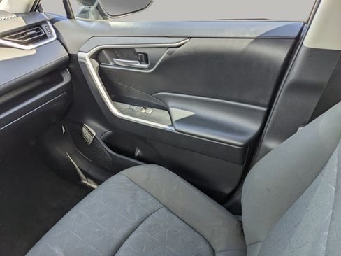 Used 2023 Toyota RAV4 XLE w/ Convenience Package FWD image 16