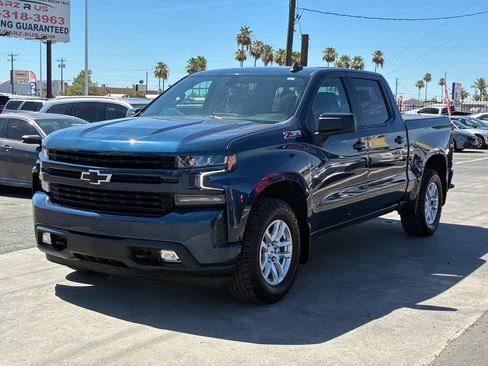 Used 2021 Chevrolet Silverado 1500 RST AWD/4WD image 2