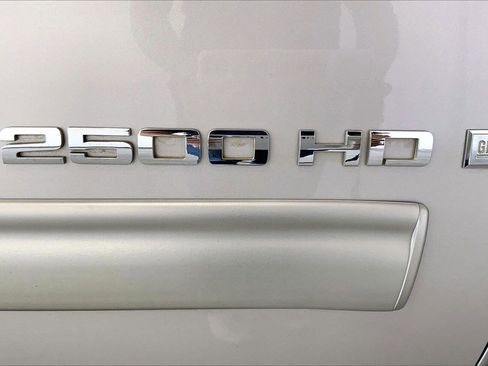 Used 2009 Chevrolet Silverado 2500 LT w/ Suspension Package, Off-Road image 29