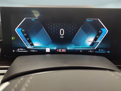 Used 2026 BMW X5 xDrive50e w/ Premium Package image 26