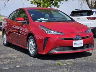 Used 2021 Toyota Prius LE FWD video 2