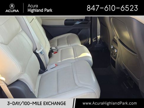 Used 2020 Ford Explorer Platinum w/ Premium Technology Package AWD/4WD image 12