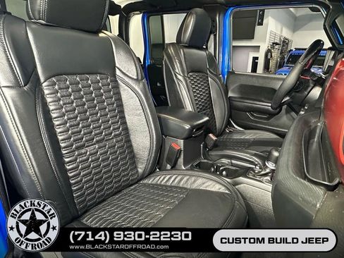 Used 2021 Jeep Gladiator Rubicon w/ Cold Weather Group AWD/4WD image 21