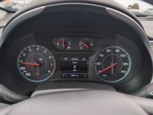 Used 2025 Chevrolet Malibu LT image 11