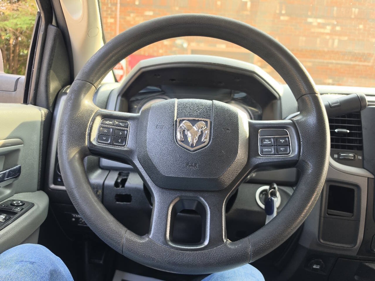 Used 2018 RAM 2500 Tradesman w/ Power & Remote Entry Group RWD image 41