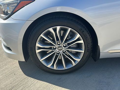 Used 2016 Hyundai Genesis 3.8 w/ Option Group 02 image 7