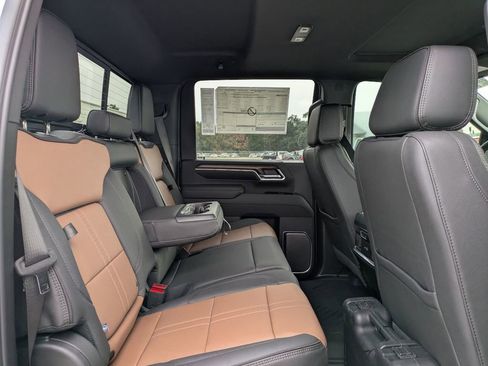 New 2026 Chevrolet Silverado 2500 High Country w/ High Country Premium Package AWD/4WD image 28