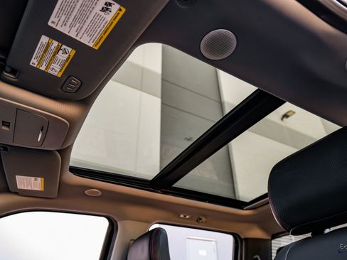 Used 2021 Ford F150 Lariat w/ Equipment Group 502A High image 40