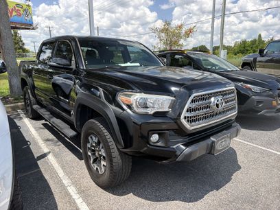 Used 2017 Toyota Tacoma TRD Off-Road w/ Tow Package (A/T)