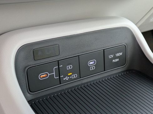 New 2026 Hyundai Kona SE image 28