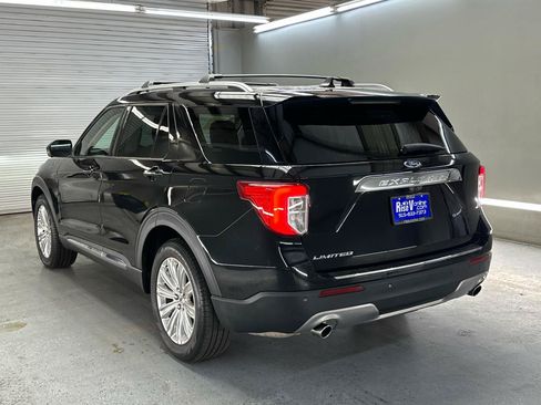 Used 2022 Ford Explorer Limited w/ Limited Technology Package RWD image 6