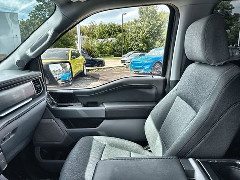 Used 2024 Ford F150 Lightning Flash image 11