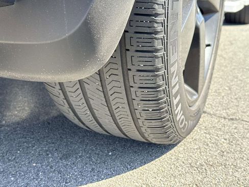 Used 2023 Land Rover Defender 130 X image 16