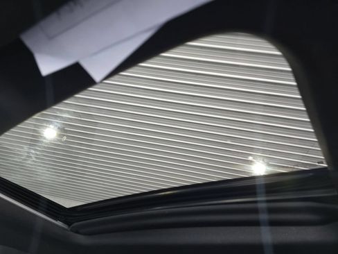 Used 2023 Chevrolet Silverado 1500 ZR2 w/ Technology Package AWD/4WD image 23