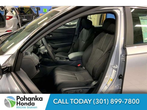 Used 2025 Honda Accord Sport image 10