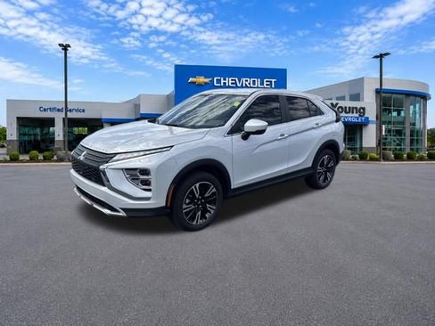 Used 2025 Mitsubishi Eclipse Cross AWD image 3