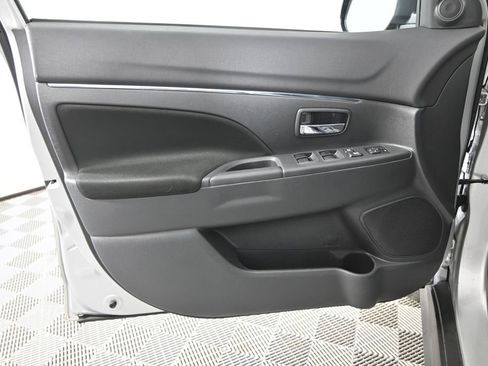 Used 2020 Mitsubishi Outlander Sport SE image 18