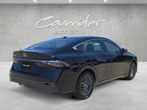 Used 2026 Nissan Sentra SV w/ SV Convenience Package FWD image 16