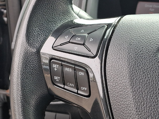 Used 2019 Ford Explorer XLT w/ Equipment Group 202A AWD/4WD image 7